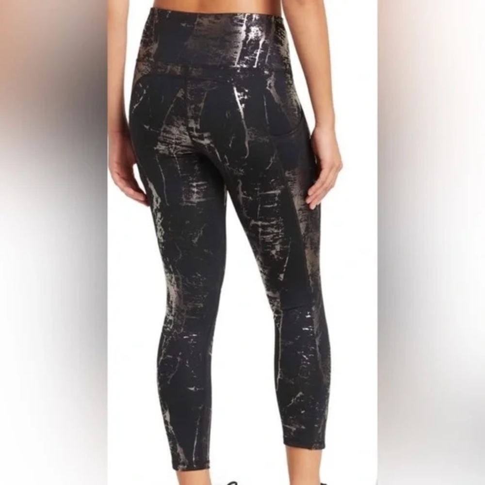 Zella Shimmering Black Leggings